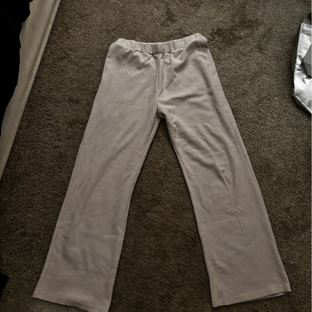 Comfrt Cream Lounge Pants LIKE NEW
